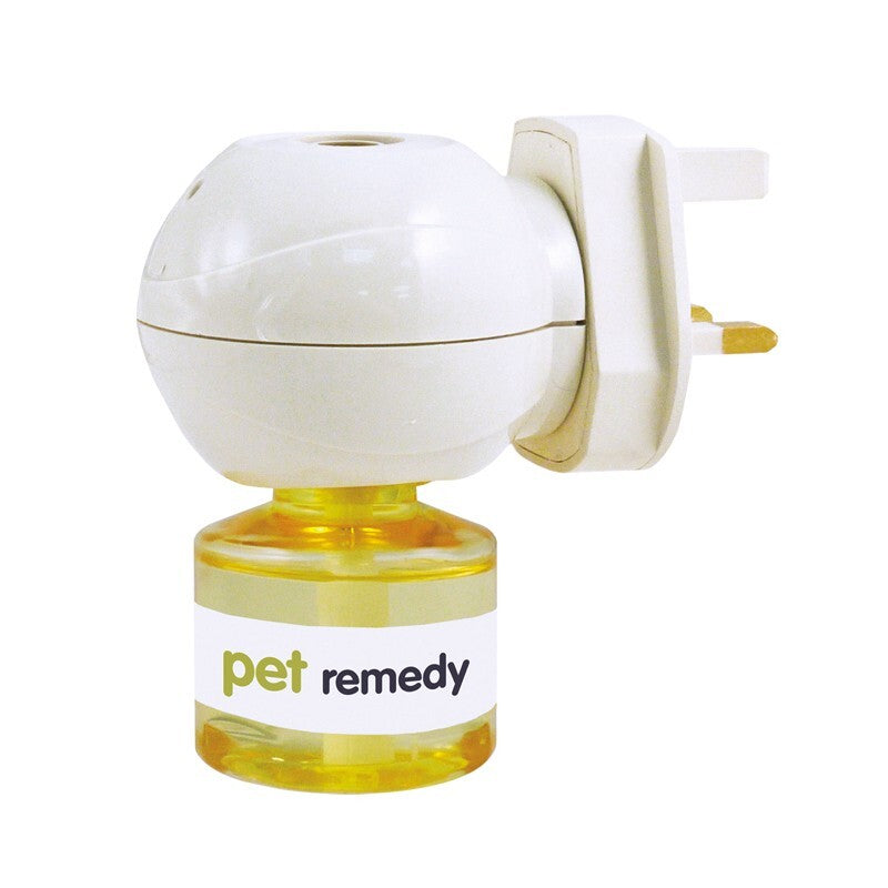 Pet Remedy Plug in Diffuser + 40ml Bottle 60 Days